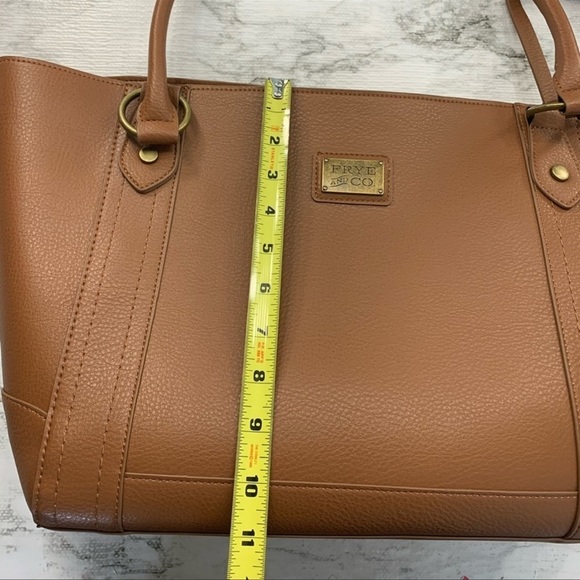 Frye And Co With Zip Pouch Shoulder Bag - Picture 9 of 14